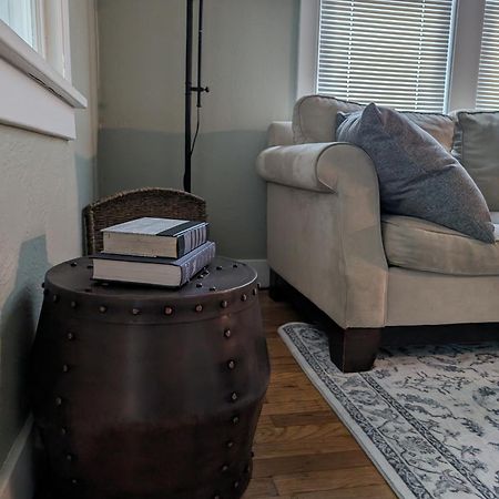 Charming, 1-Bedroom, Open Concept House La Crosse Exterior foto